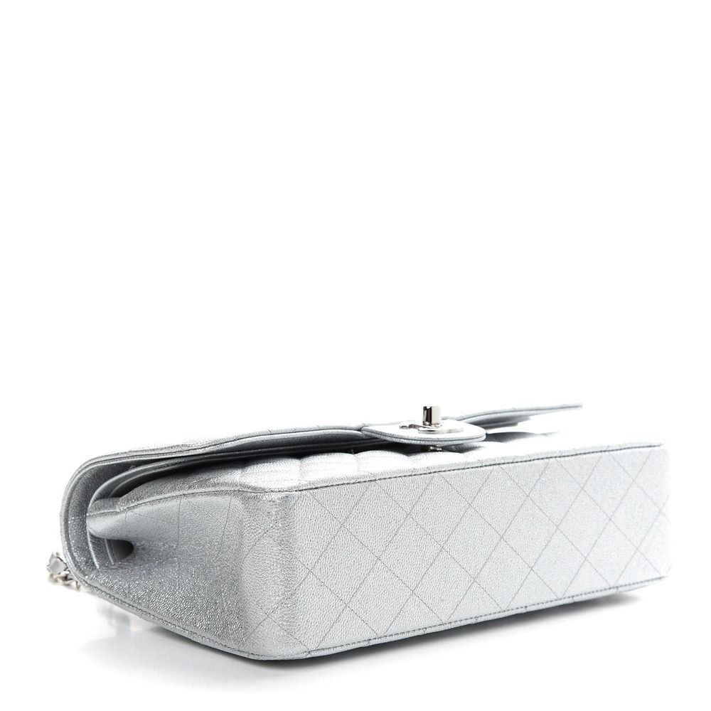 ββ CHANEL 21K Glittered Silver Metallic Caviar Quilted Medium Double Flap CC bag - Picture 5 of 14
